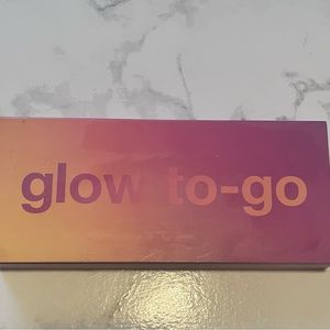 Clinique glow to go